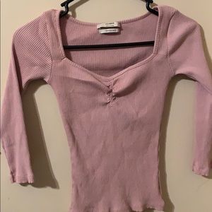 Mid sleeve pink shirt